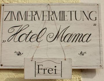 Hotel Mama